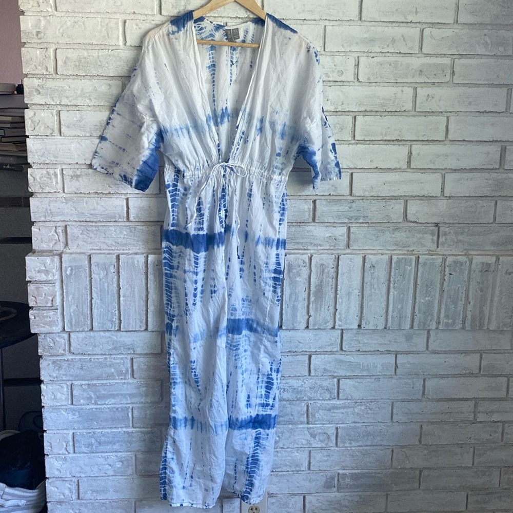 ASOS Tie Dye Blue and White swim short sleeve swim cover size 6/8